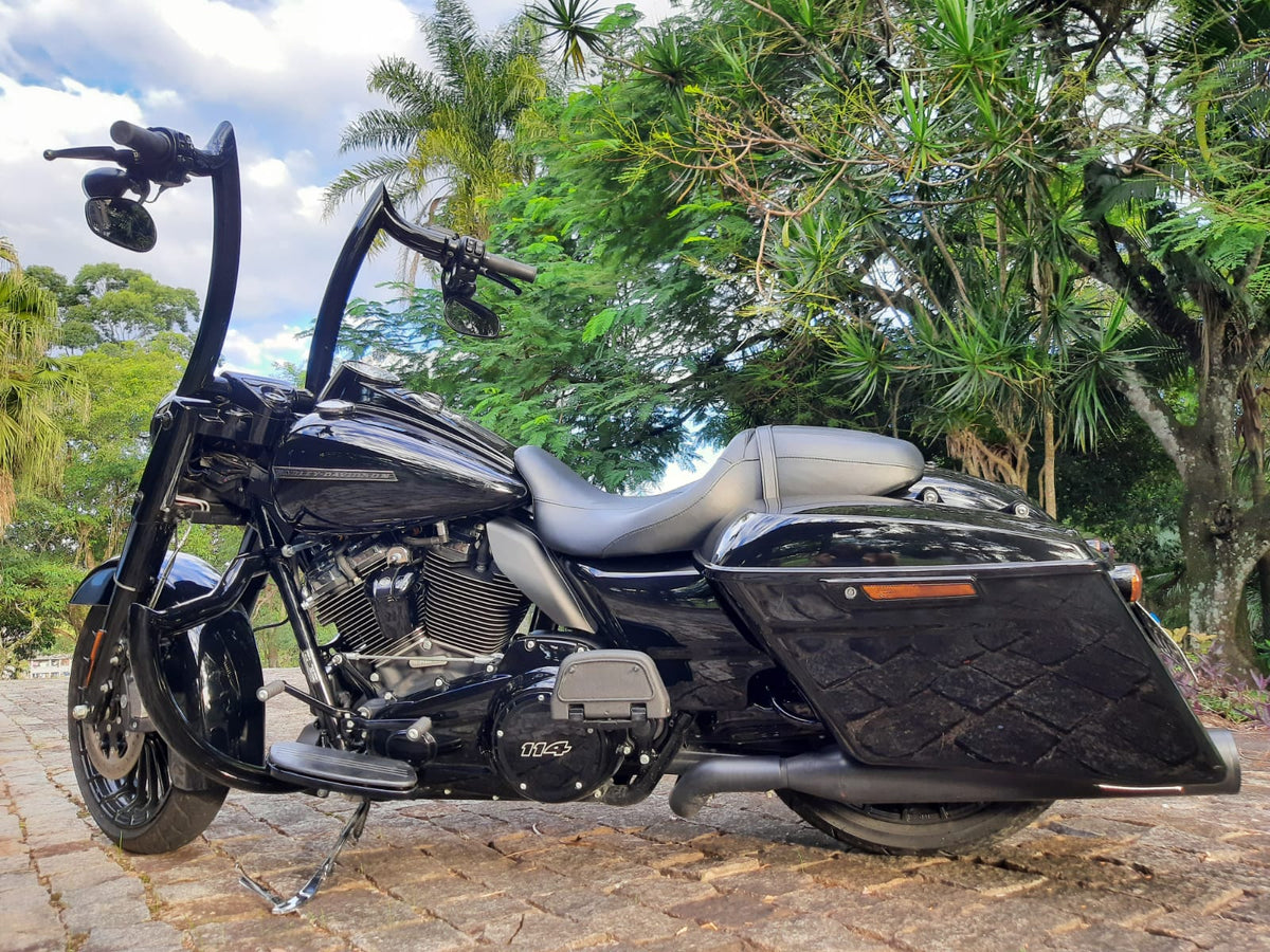 Wings Custom Diablo Rhino 2" Handlebar Kit with Cables & Wiring - Road King 14-20 (Hydraulic Clutch) - Gloss Black / Matte Black