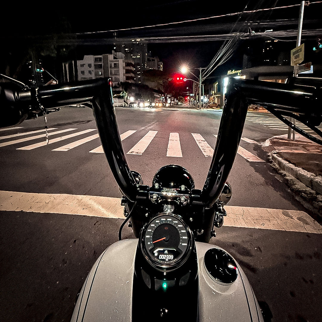 Wings Custom King Curve Rhino 2" Handlebars - Heritage 00-26 - Gloss Black / Matte Black