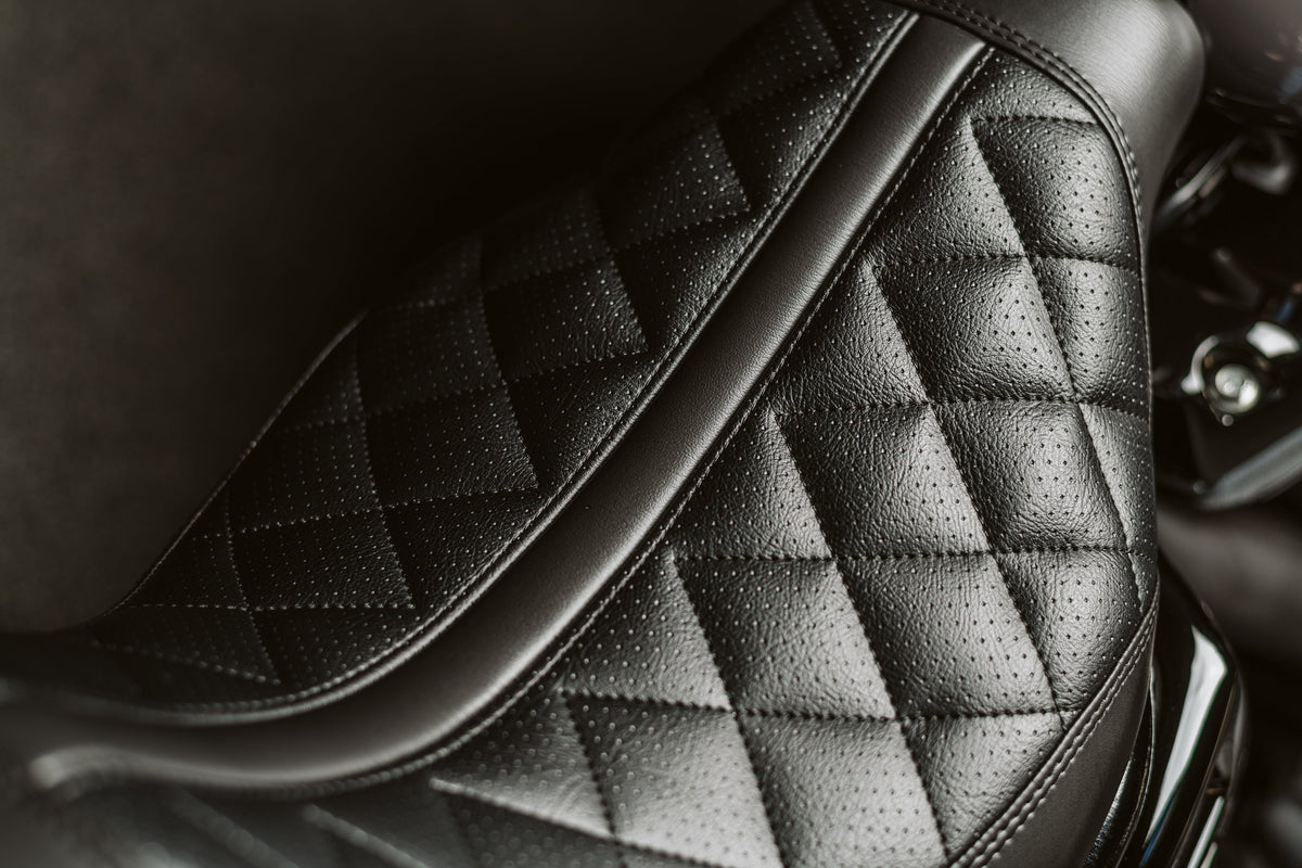Killer Custom Slim Profile Seat - Heritage / Deluxe / Slim 18-up
