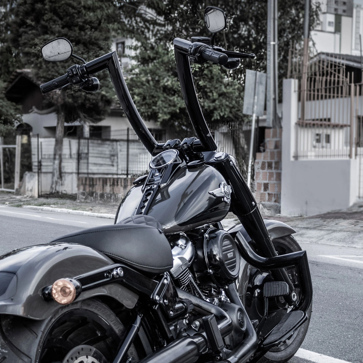Wings Custom King Curve Rhino 2" Handlebars - Fat Boy 00-26 - Gloss Black / Matte Black
