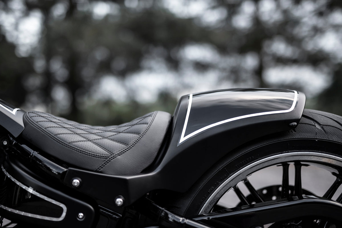 Killer Custom Solo Seat Rear Fender Kit "Fat Racer" - Breakout / Fat Boy 13-24