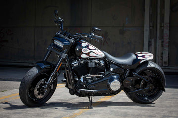 Ricks-M8-Softail-Fat-Bob-in-Flames-C64P1898.jpg