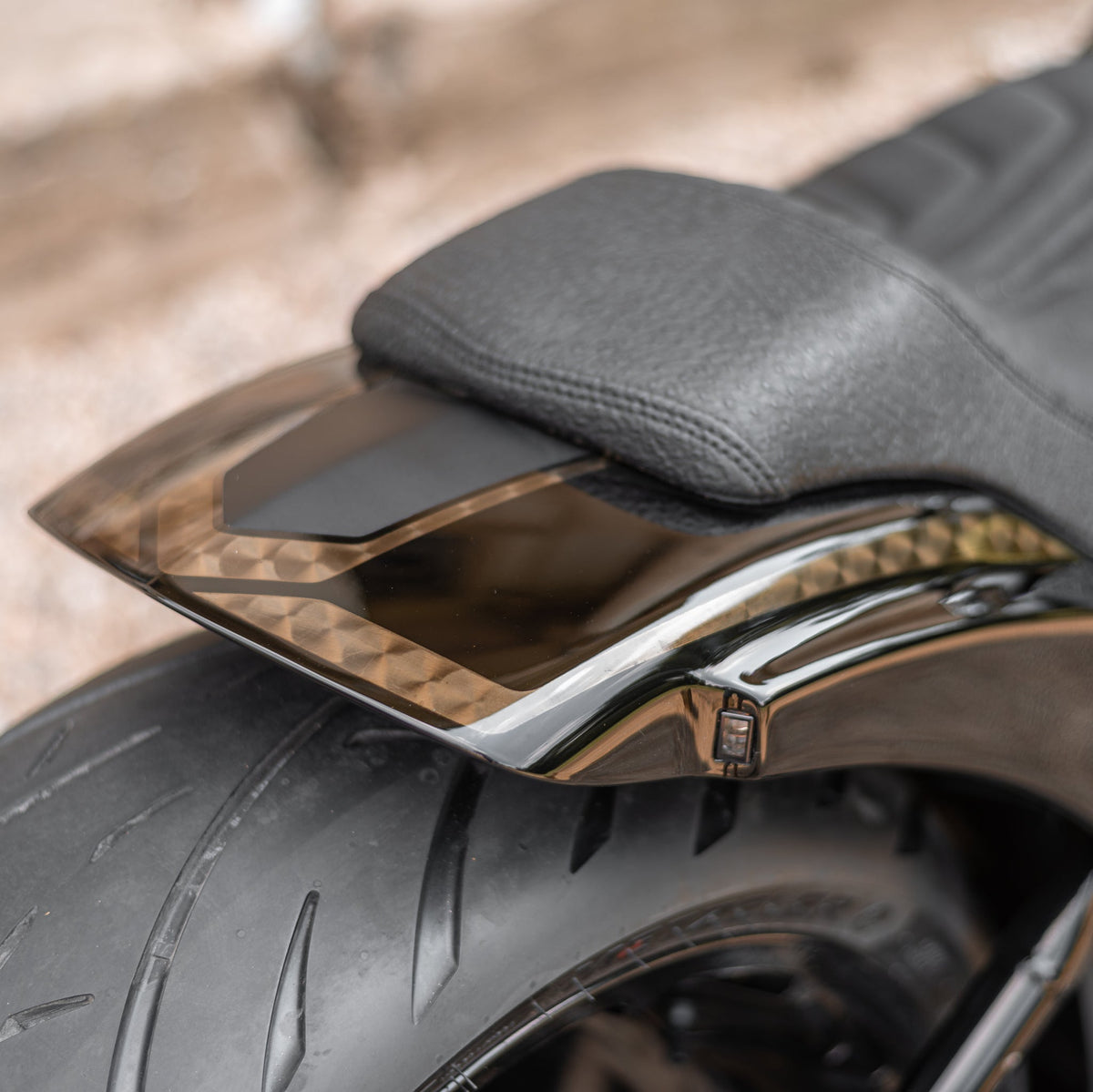 Killer Custom Rear Fender "Avenger" with Integrated Lights - Breakout / Fat Boy 25-up