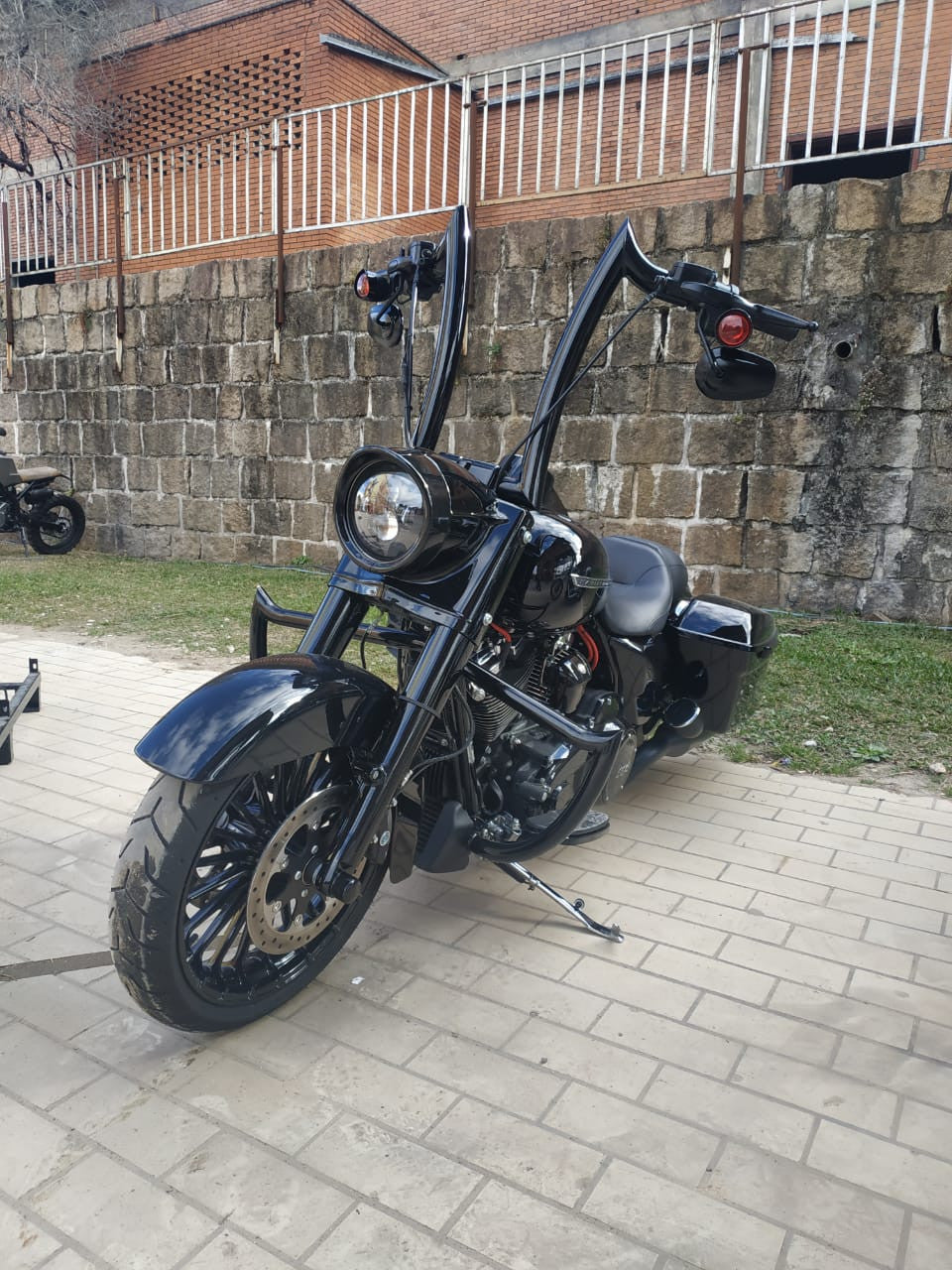Wings Custom Diablo Rhino 2" Handlebar Kit with Cables - Road King 14-16 & 18-25 (Cable Clutch) - Gloss Black / Matte Black