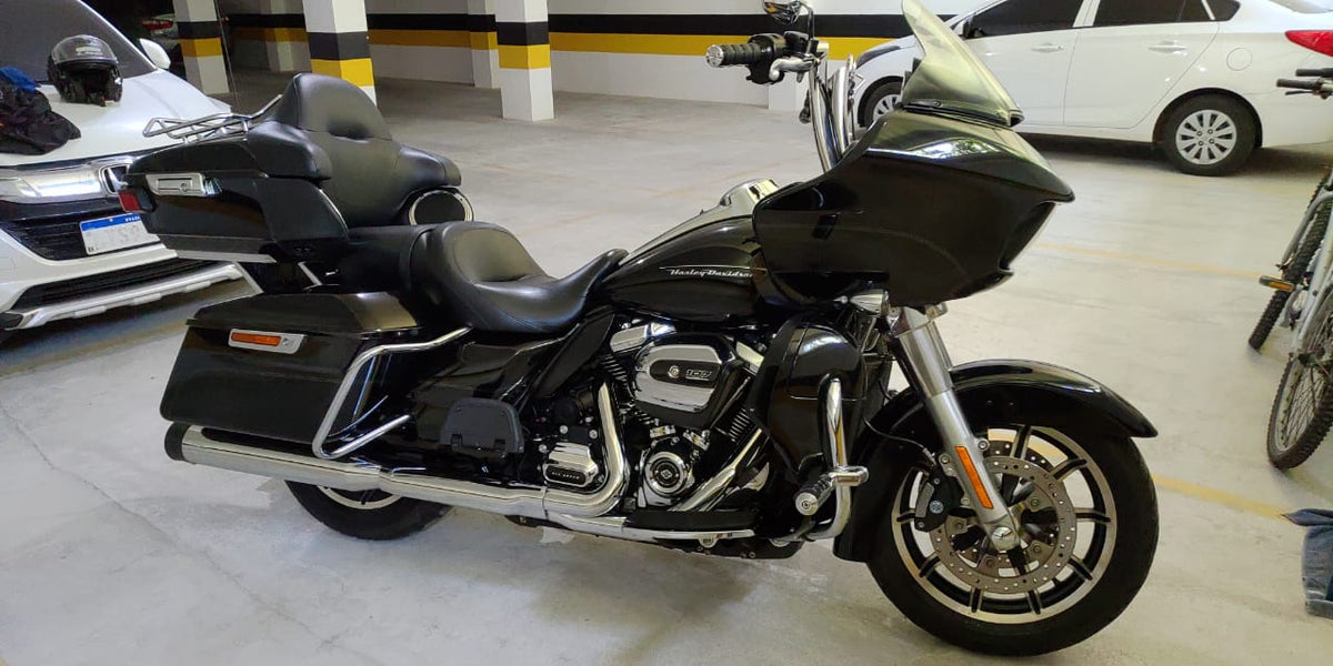 Wings Custom King Curve Brutale 1-1/2" Handlebars - Road King 00-24 - Polished Stainless Steel