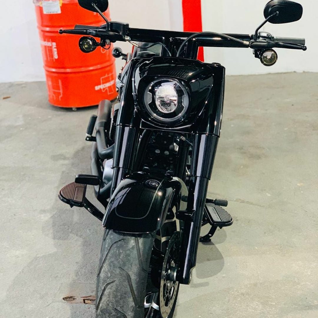 Wings Custom T-Bar Rhino 2" Handlebars - Fat Boy 00-26 - Gloss Black / Matte Black / Polished Stainless Steel