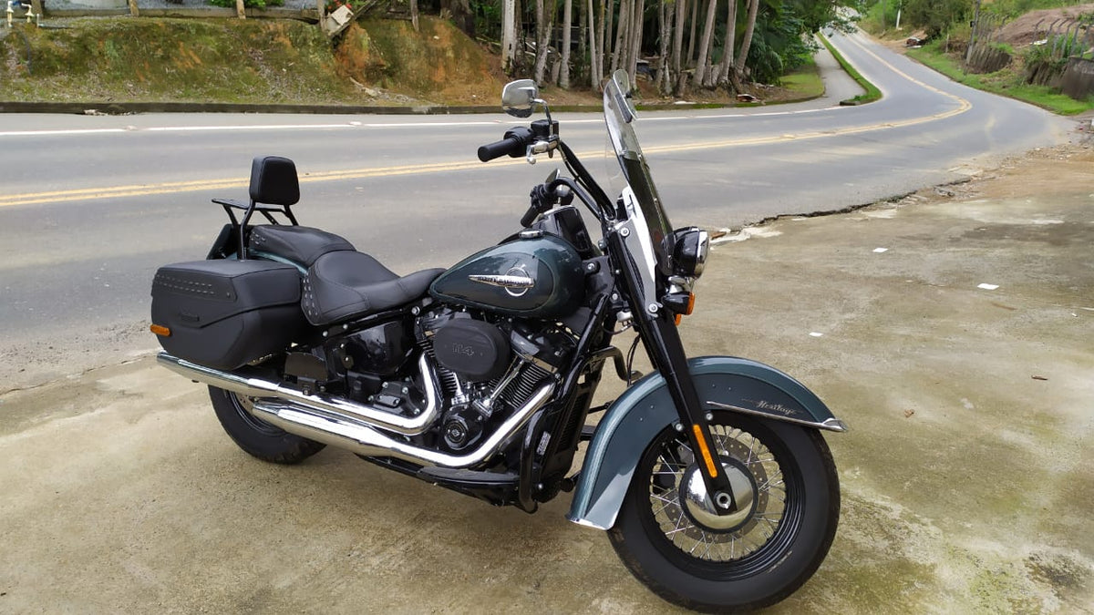 Wings Custom Sissy Bar King Low 16" Detachable with Luggage Rack - Heritage 02-25 - Gloss Black / Matte Black