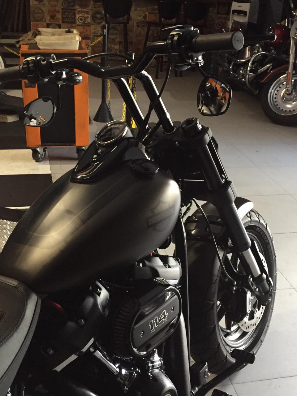 Wings Custom Sun Bar Pullback Robust 1-1/4" Handlebars - Fat Bob 18-24 - Gloss Black / Matte Black