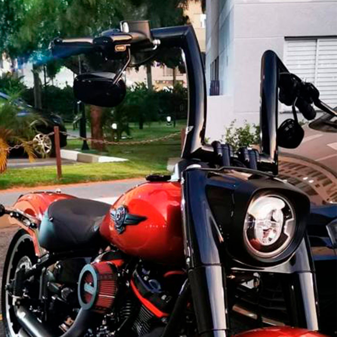 Wings Custom Front King Rhino 2" Handlebars - Fat Boy 00-26 - Gloss Black / Matte Black