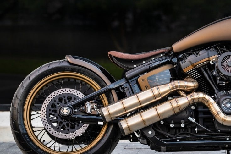 BTC Bobber Rear Fender M8 with Integrated Lights - Softail 18-up
