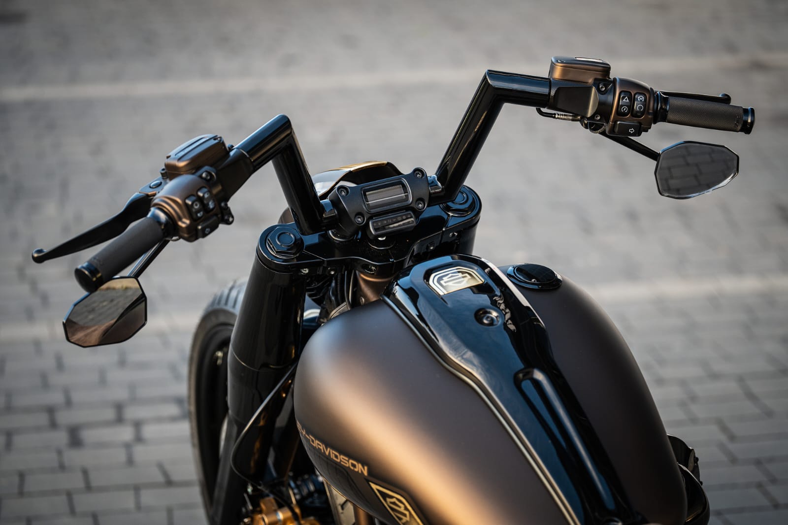 BTC BTF40 Handlebar (also for hydraulic) - Softail 18 - 24 - Henne Company