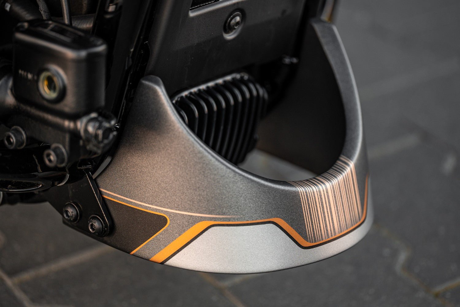 BTC Chin Spoiler M8 - Softail 18 - up - Henne Company