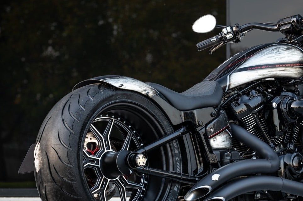 BTC Classic Rear Fender M8 - Softail 18-up
