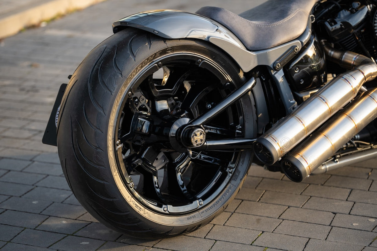 BTC Classic Rear Fender M8 with Integrated Lights - Softail 18-up