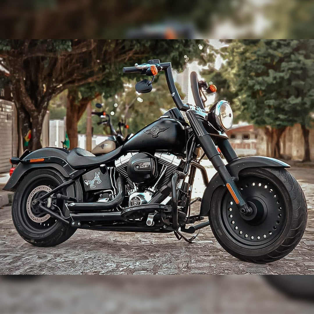 Wings Custom King Curve Rhino 2" Handlebars - Fat Boy 00-26 - Gloss Black / Matte Black