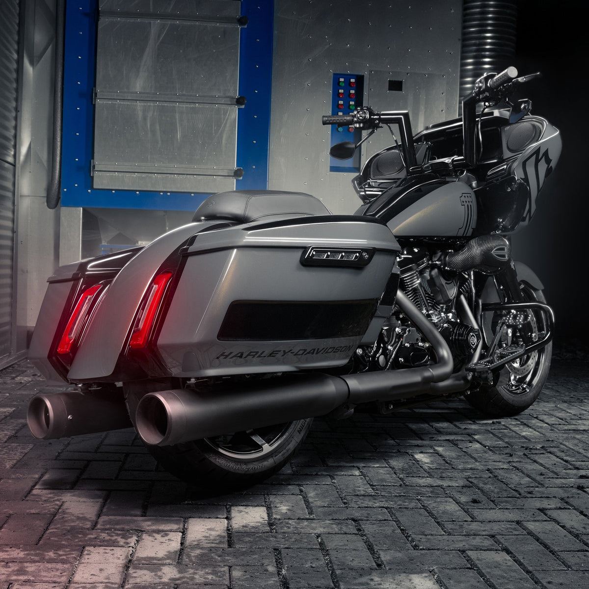 Killer Custom Sport Saddlebags "Edge Line" - Touring 24-up