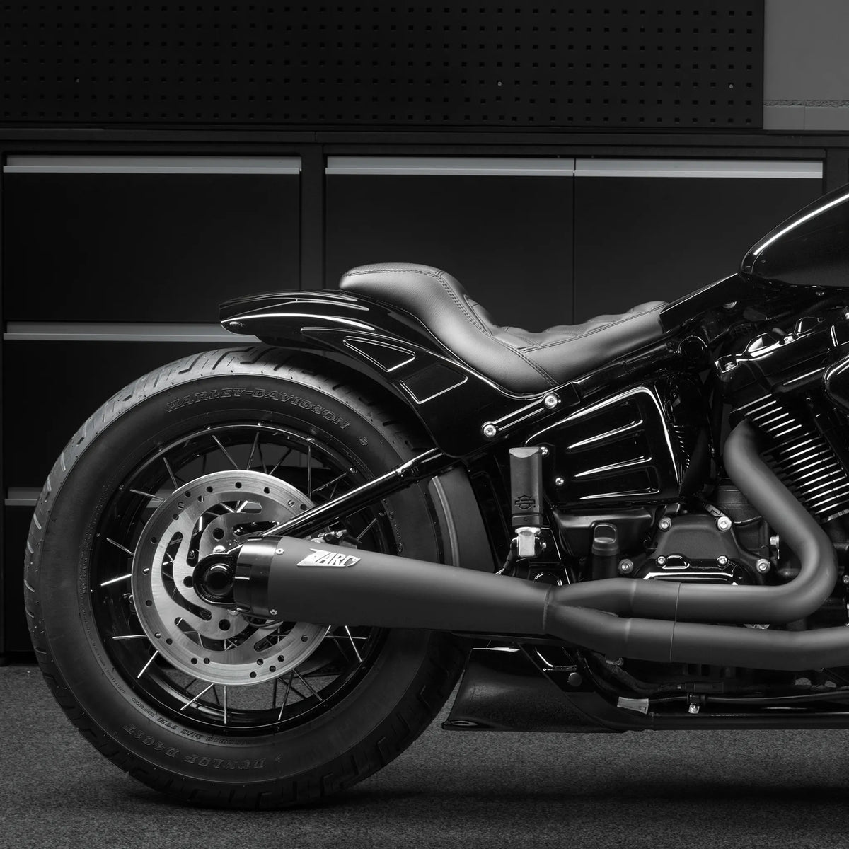 Killer Custom Shortened Rear Fender "Bobbstr" 150-160 Tires - Softail 25-up