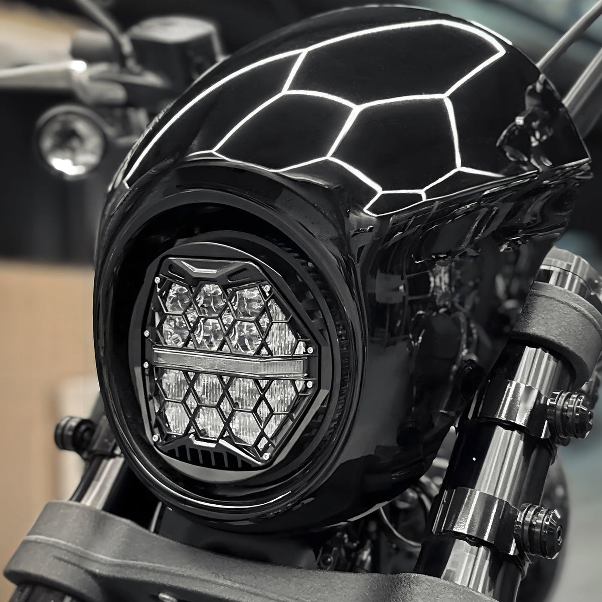 Killer Custom 5 3/4" Honeycomb LED Headlight - Street Bob / Low Rider S / Breakout 18-up