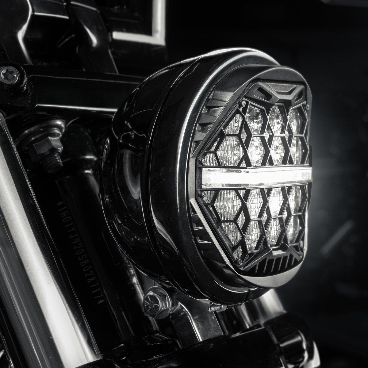 Killer Custom 5 3/4" Honeycomb LED Headlight - Street Bob / Low Rider S / Breakout 18-up
