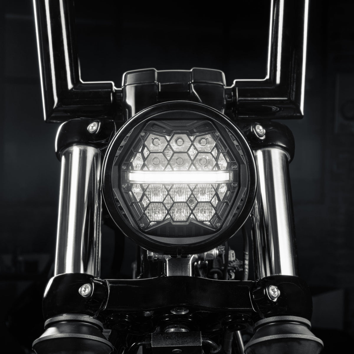 Killer Custom 5 3/4" Honeycomb LED Headlight - Street Bob / Low Rider S / Breakout 18-up
