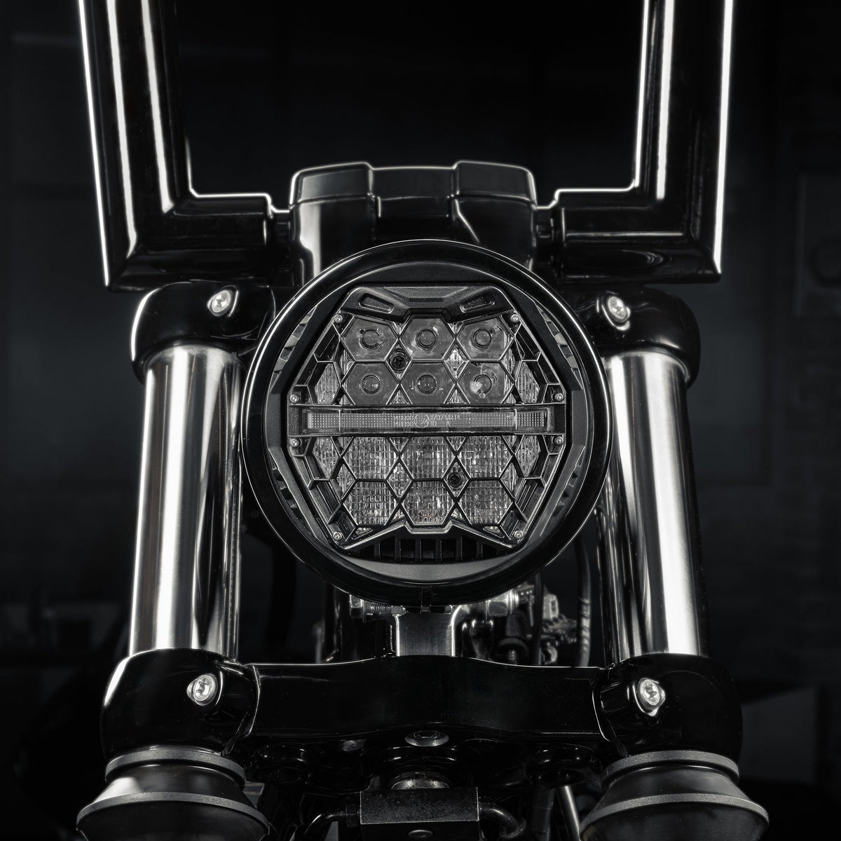 Killer Custom 5 3/4" Honeycomb LED Headlight - Street Bob / Low Rider S / Breakout 18-up