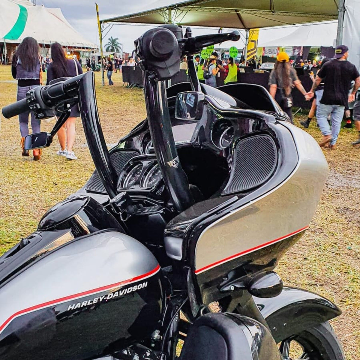 Wings Custom King Curve Rhino 2" Handlebar Kit with Cables - Road Glide 08-13 & 21-26 (Cable Clutch) - Gloss Black / Matte Black