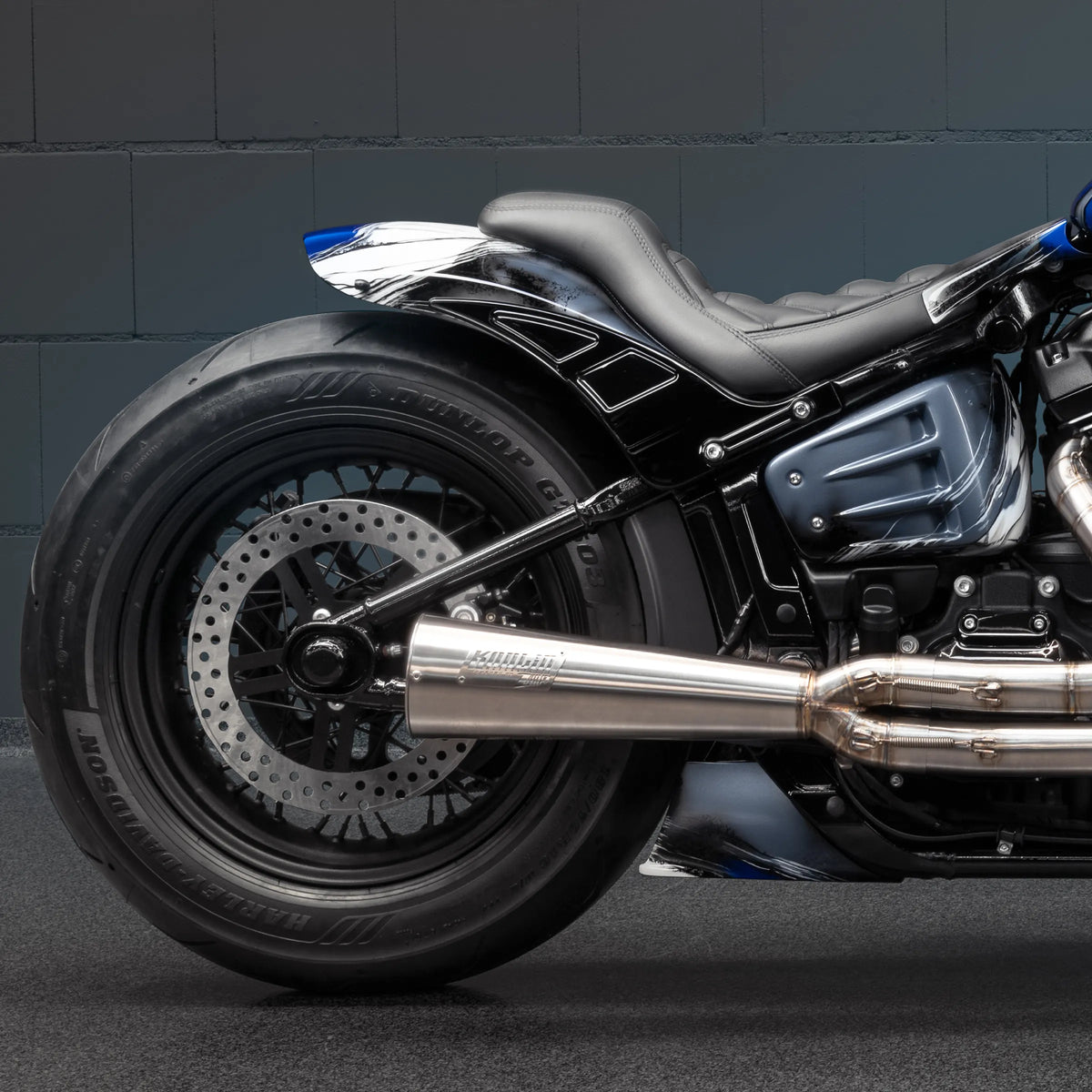 Killer Custom Side Covers "Avenger" - Softail 18-up