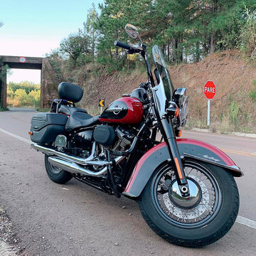 Wings Custom King Brutale 1-1/2" Engine Guard / Crash Bar - Heritage 00-26 - Gloss Black / Matte Black