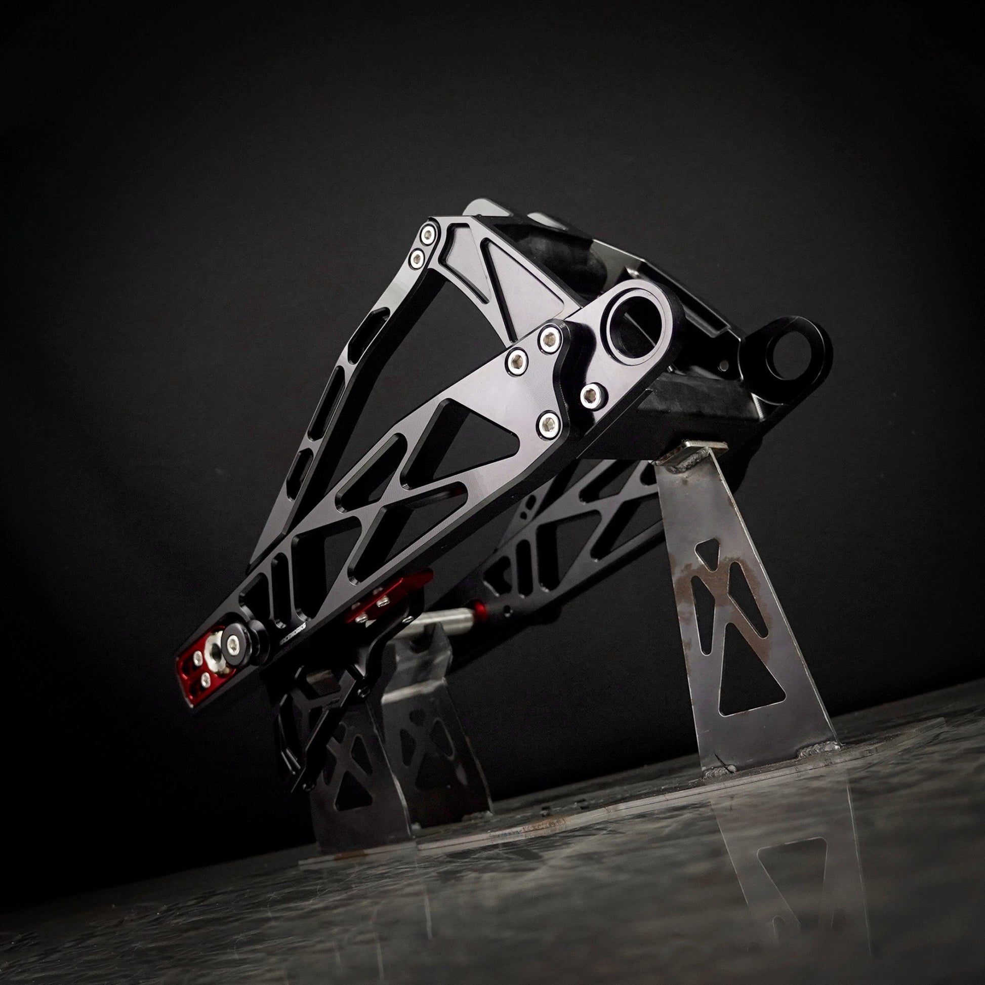 Raceworks Billet V1 Swingarm - Softail Narrow 18 - up - Henne Company