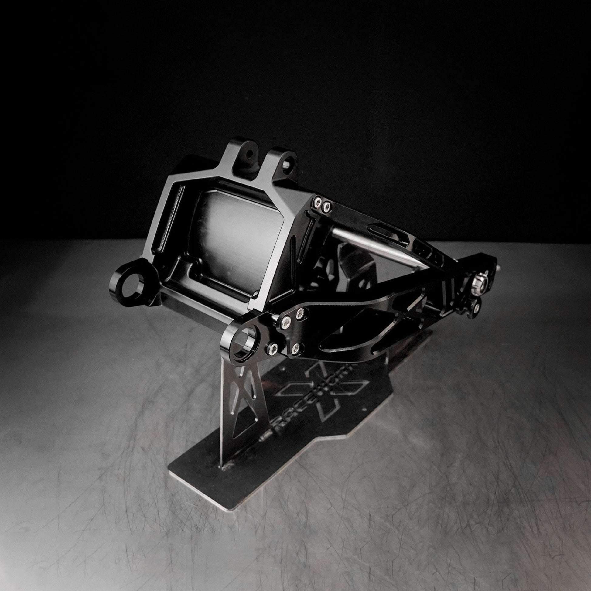 Raceworks Billet V1 Swingarm - Softail Narrow 18 - up - Henne Company