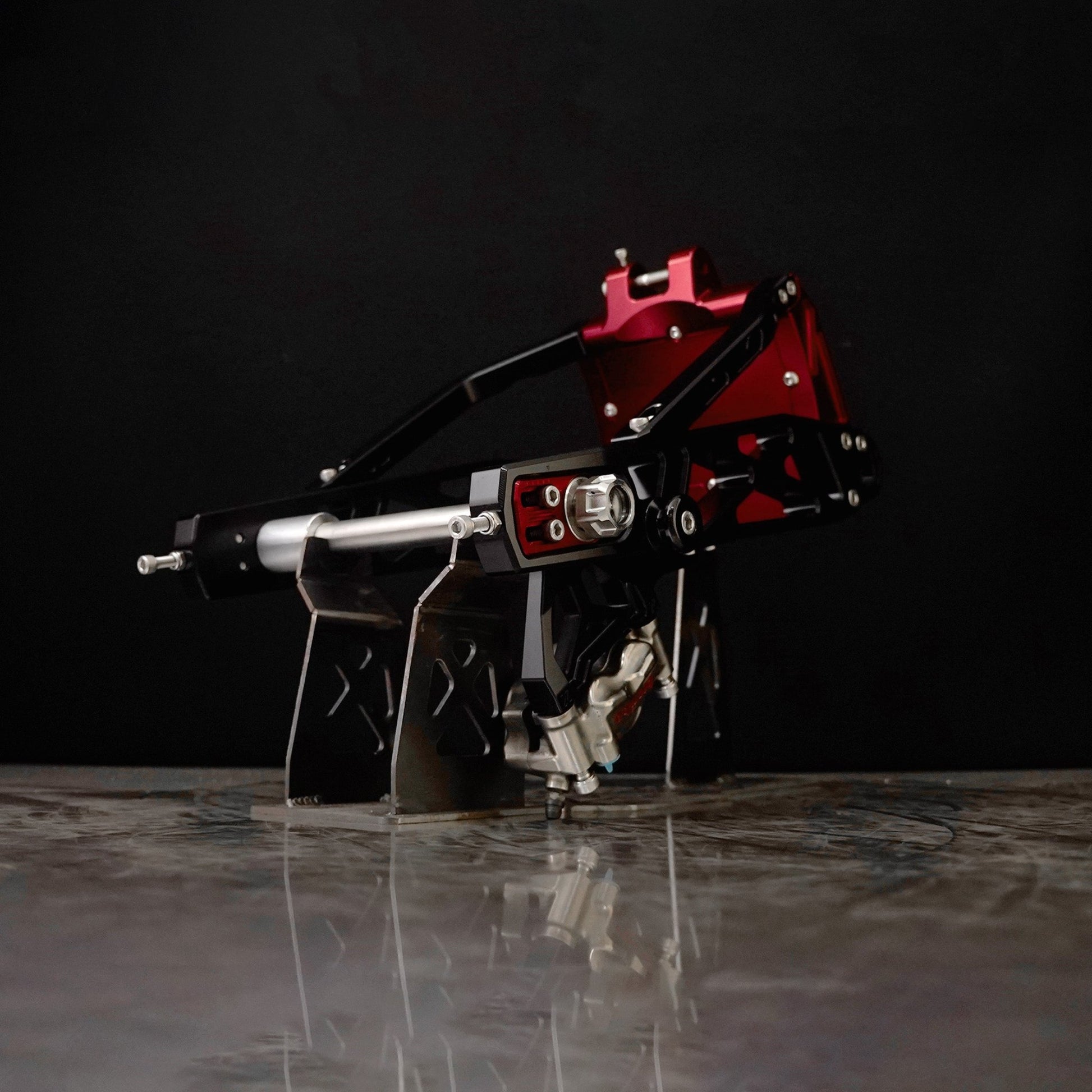 Raceworks Billet V1 Swingarm - Softail Narrow 18 - up - Henne Company