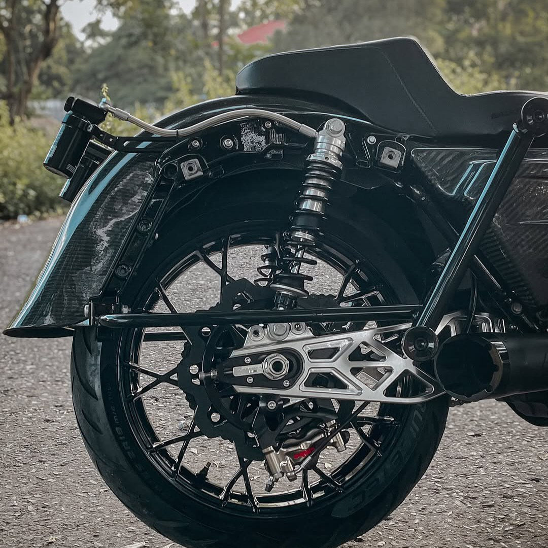 Raceworks Billet V1.1 Swingarm - Touring 09 - up - Henne Company
