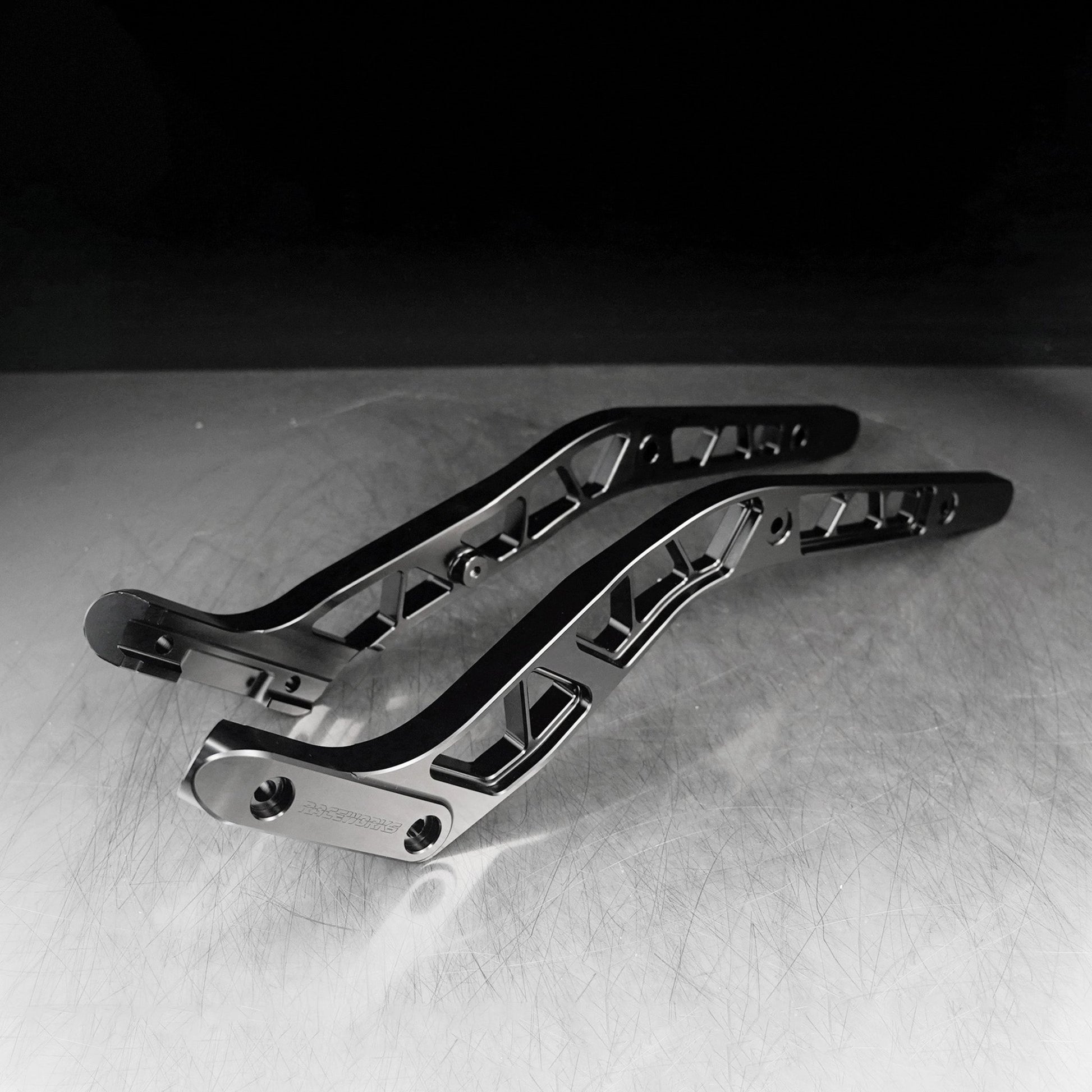 Raceworks Fender Struts V1.2.1 Softail - Low Rider /S/ST 18 - up - Henne Company