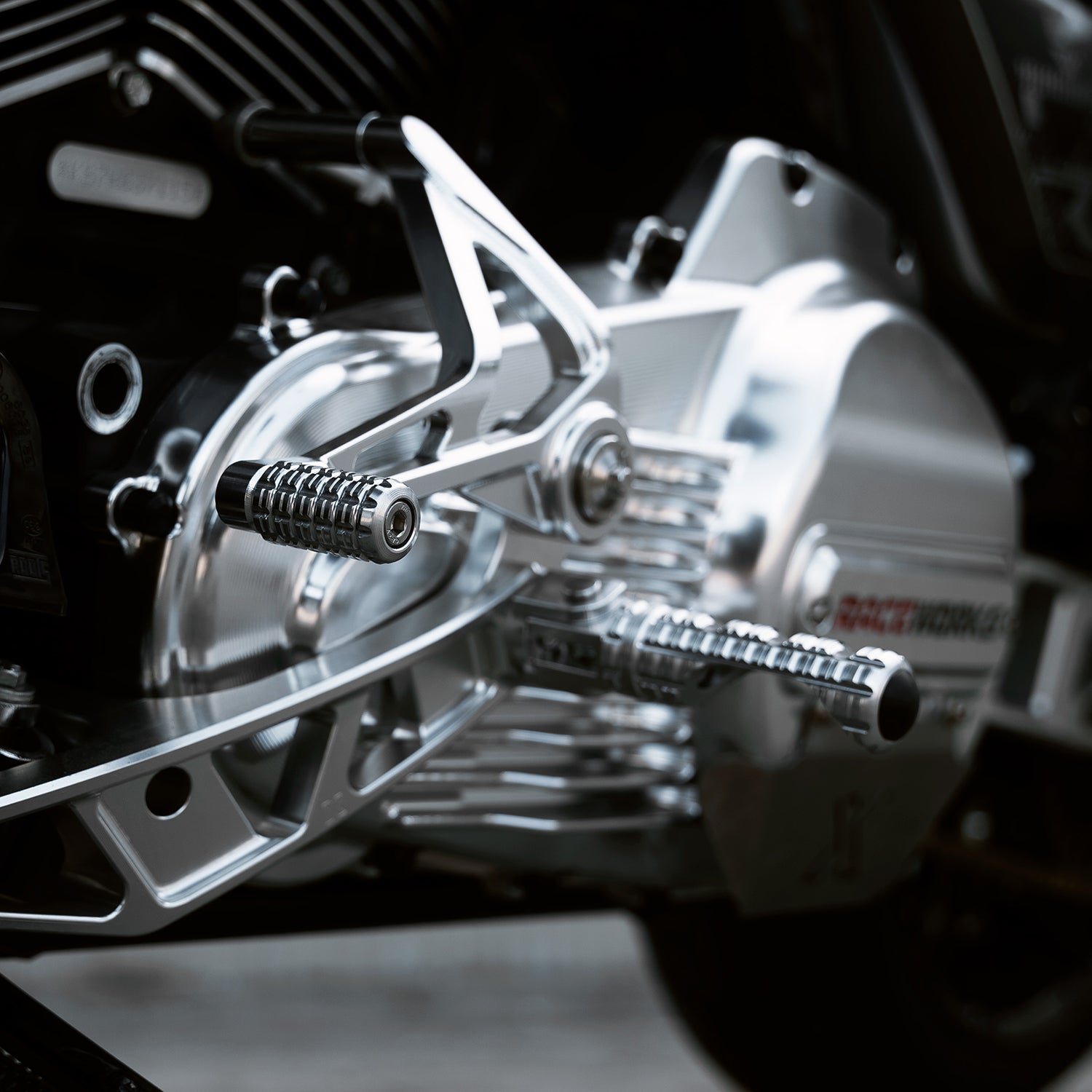 Raceworks Mid Controls Kit RR Style - Touring 14 - up - Henne Company