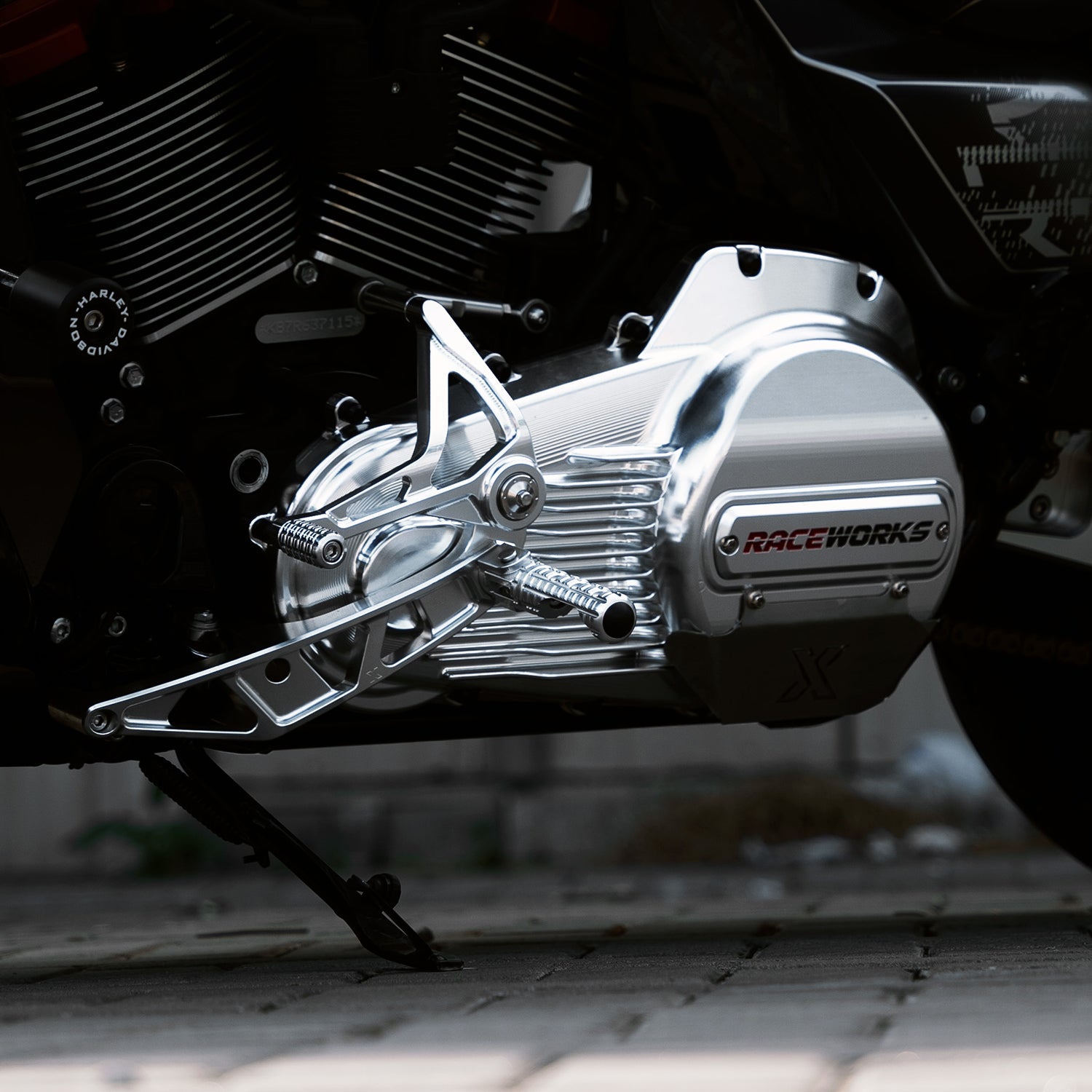 Raceworks Mid Controls Kit RR Style - Touring 14 - up - Henne Company