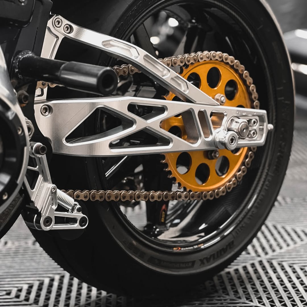 Raceworks Rear Chain Tensioner - Softail 18 - up - Henne Company