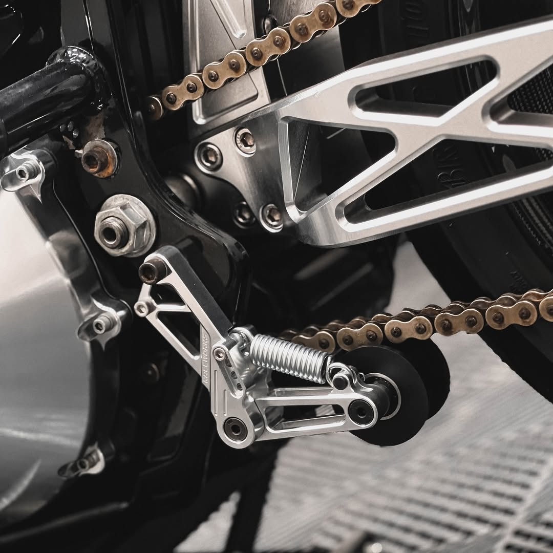 Raceworks Rear Chain Tensioner - Softail 18 - up - Henne Company