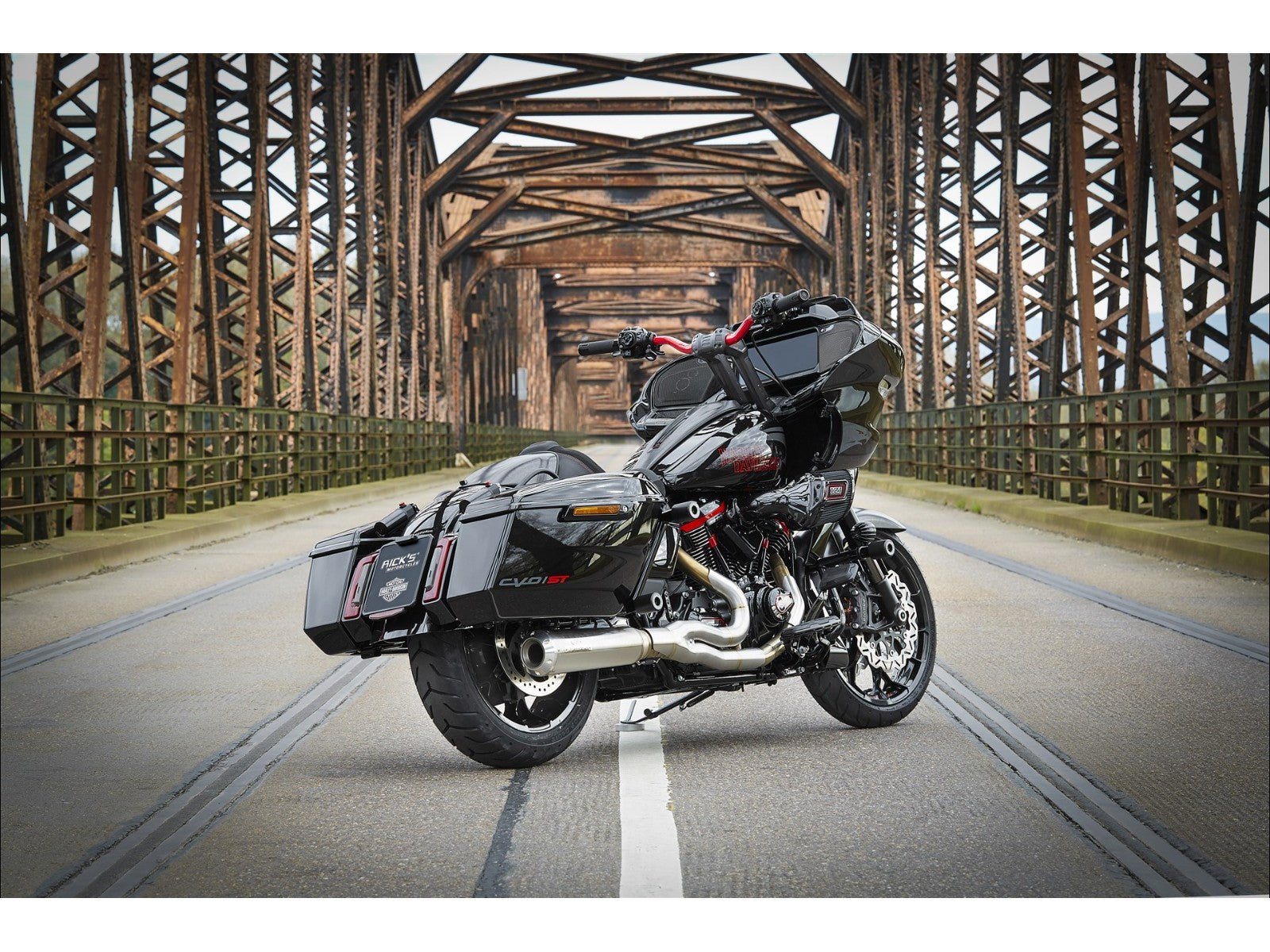 Rick's 1" Clubstyle Handlebars - Softail 18 - 24 / Touring 14 - 23 - Henne Company
