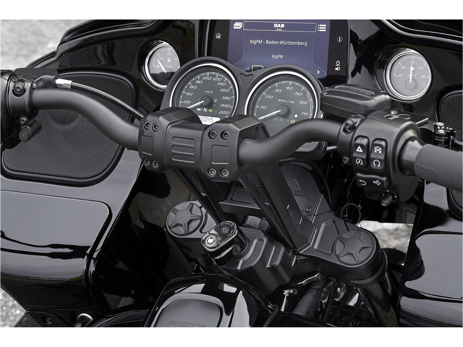 Rick's 10" Clubstyle Triple Tree Complete - Road Glide 14 - 23 - Henne Company