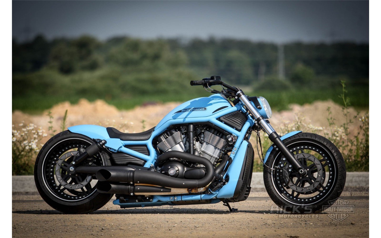 Rick's 19" Front Fender GRP - V - Rod 07 - 17 - Henne Company