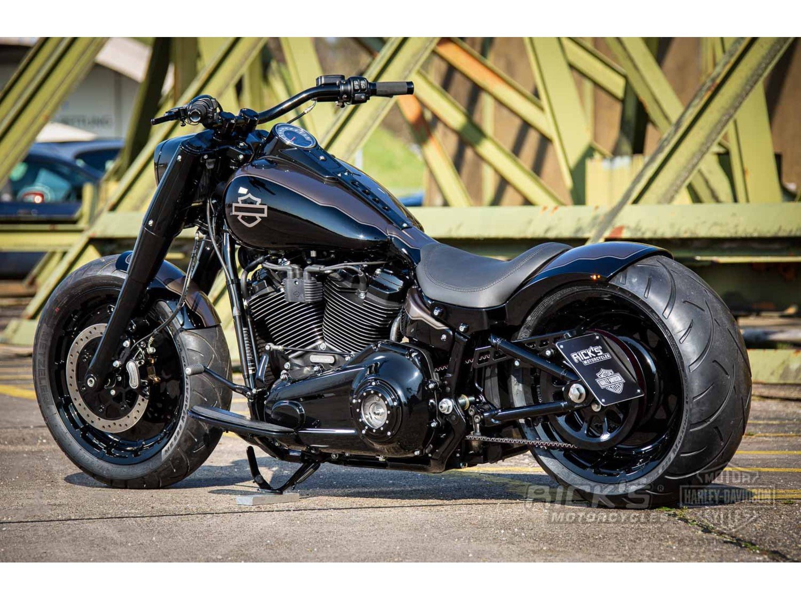 Rick's 240/260 Steel Rear Fender - Softail Wide 18 - up - Henne Company