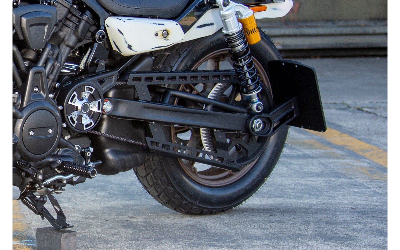 Rick's Belt Guard Matte Set - Nightster 22 - up - Henne Company