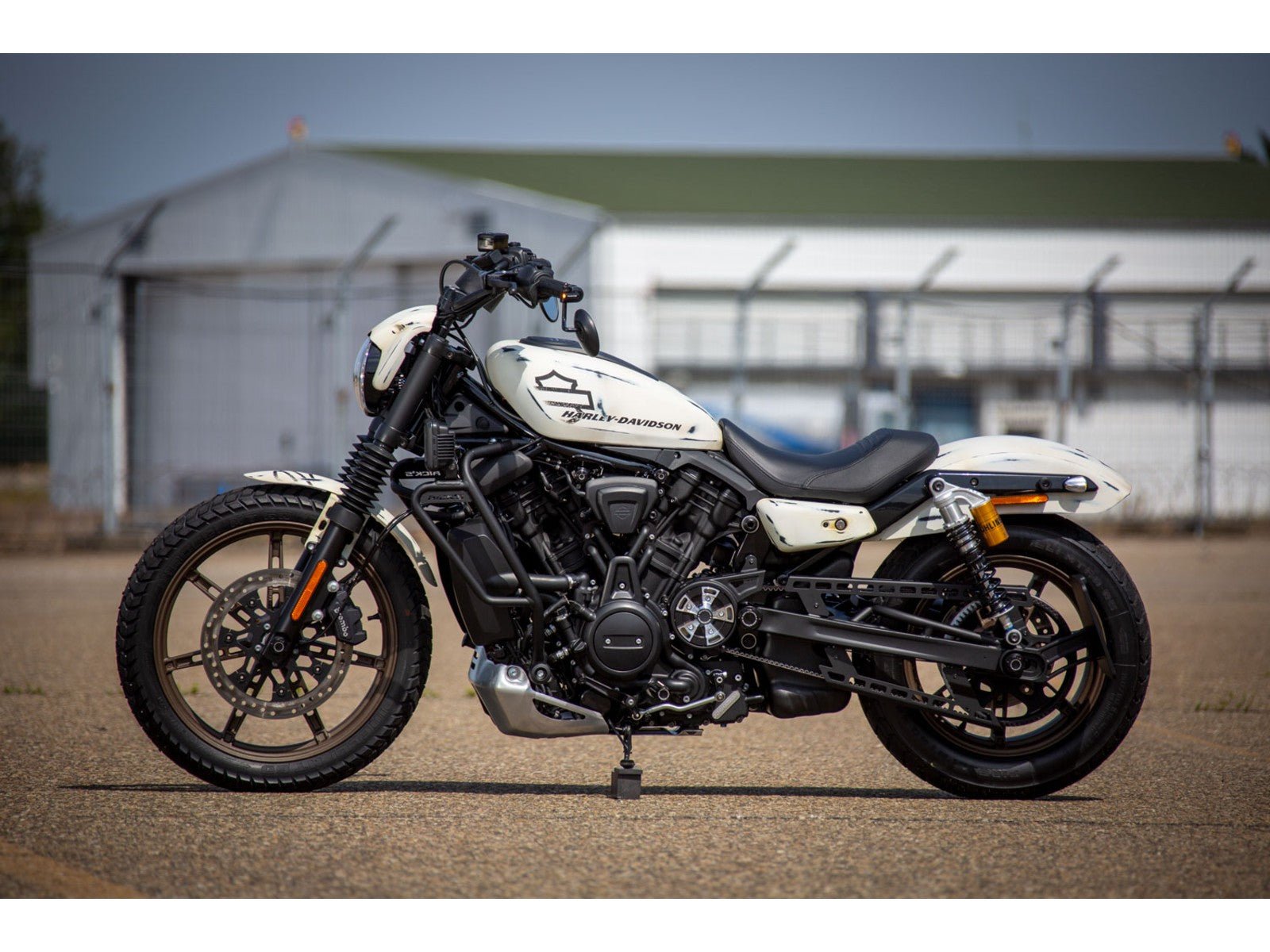 Rick's Belt Guard Matte Set - Nightster 22 - up - Henne Company