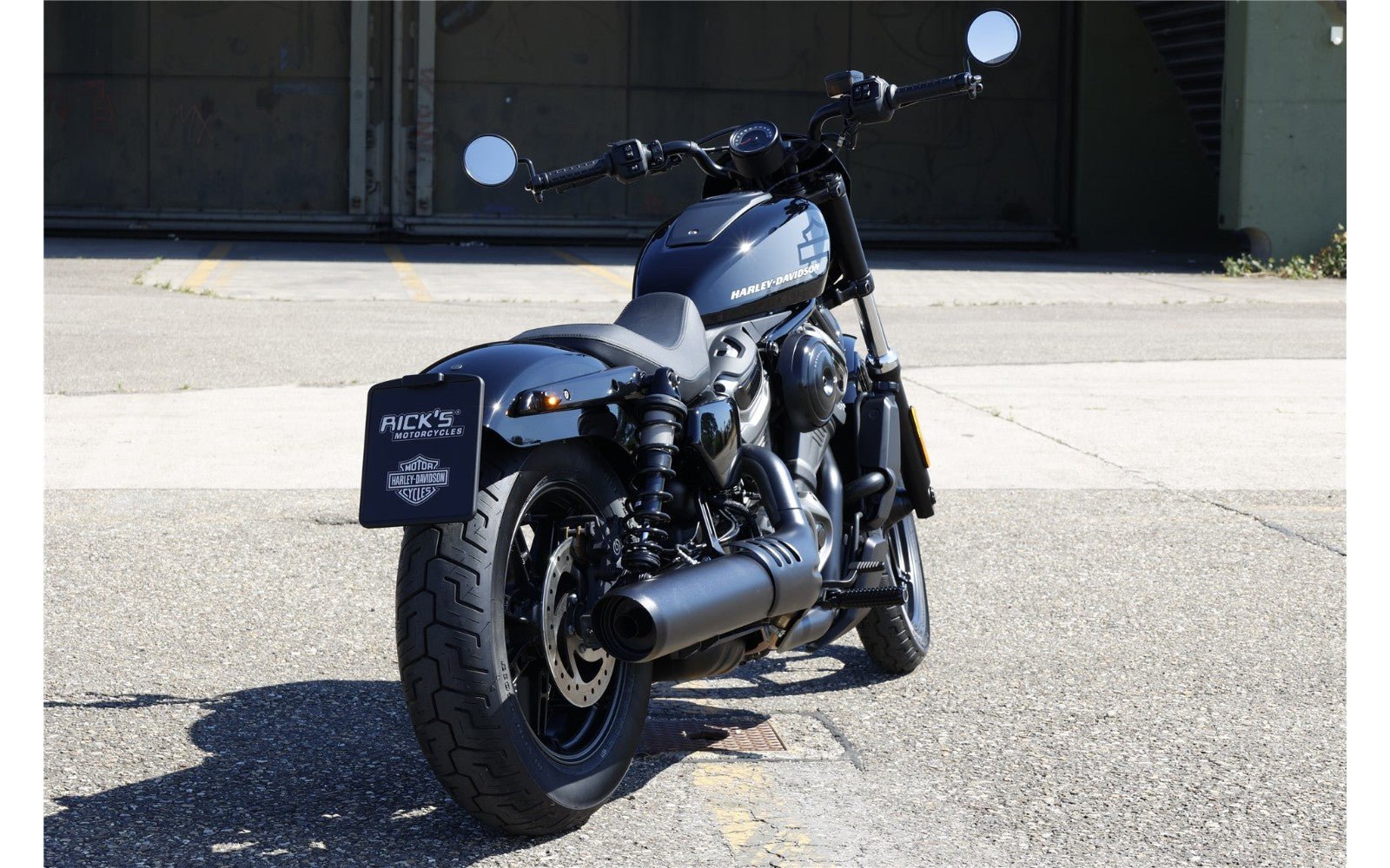 Rick's Center License Plate Bracket - Nightster 22 - up - Henne Company