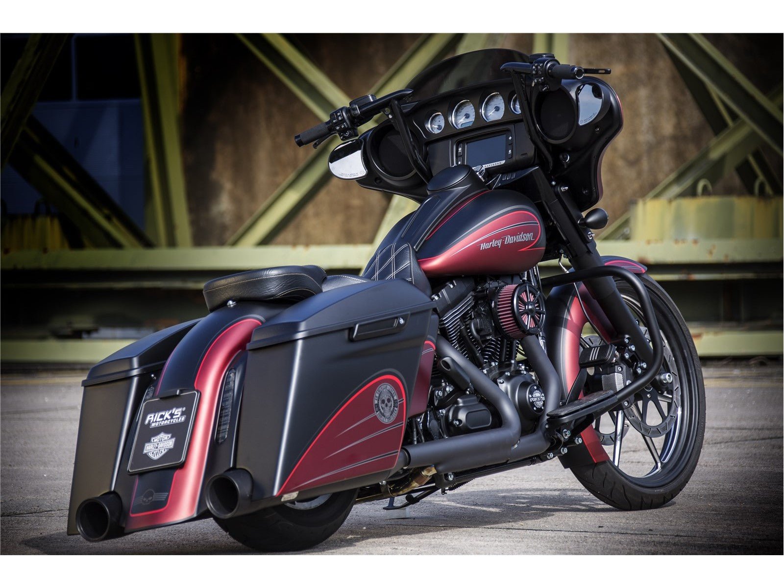 Rick's Hard Saddlebags - Touring 14 - up - Henne Company