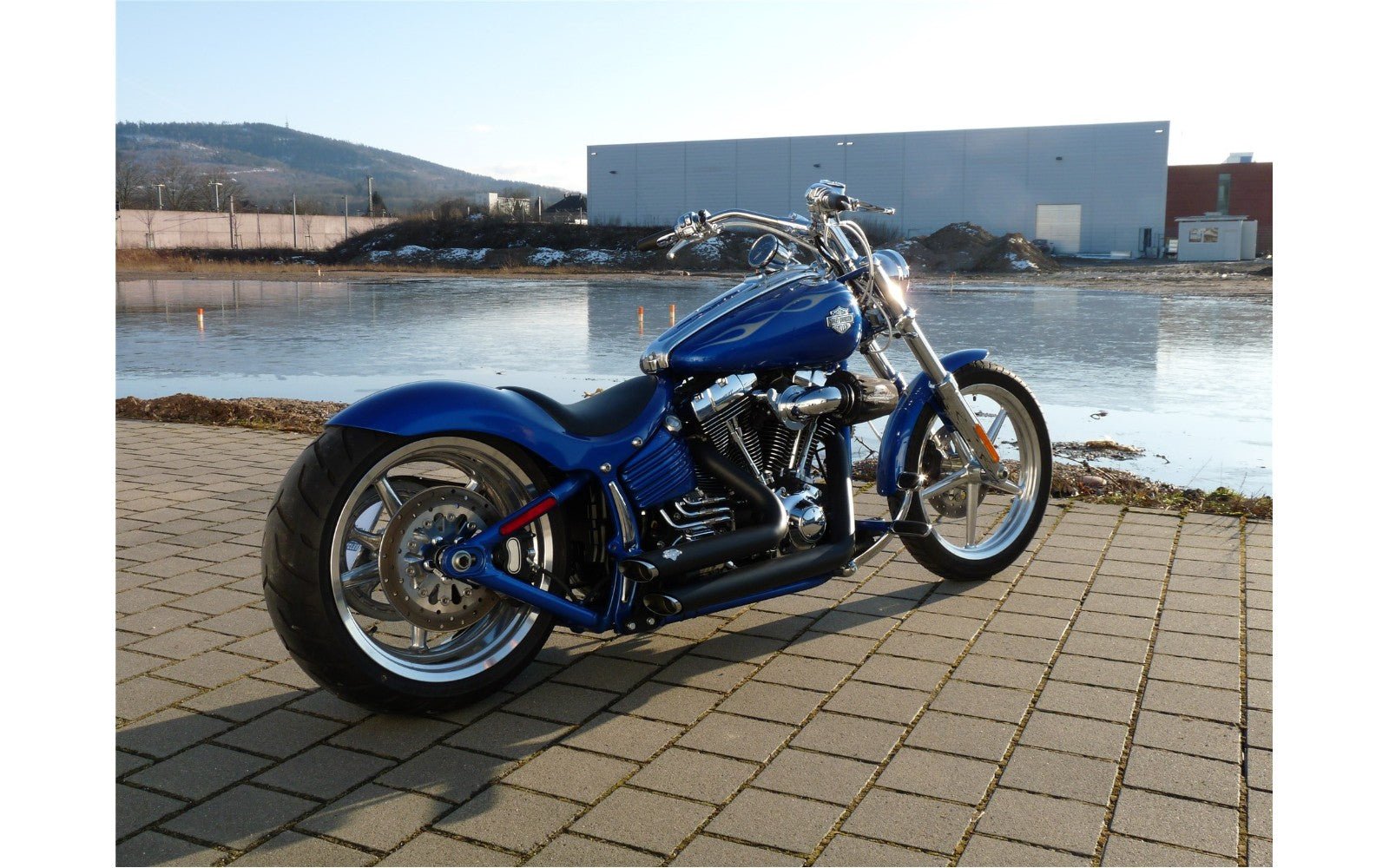 Rick's Rear Fender 240 Tire - Softail Rocker 08 - 11 - Henne Company
