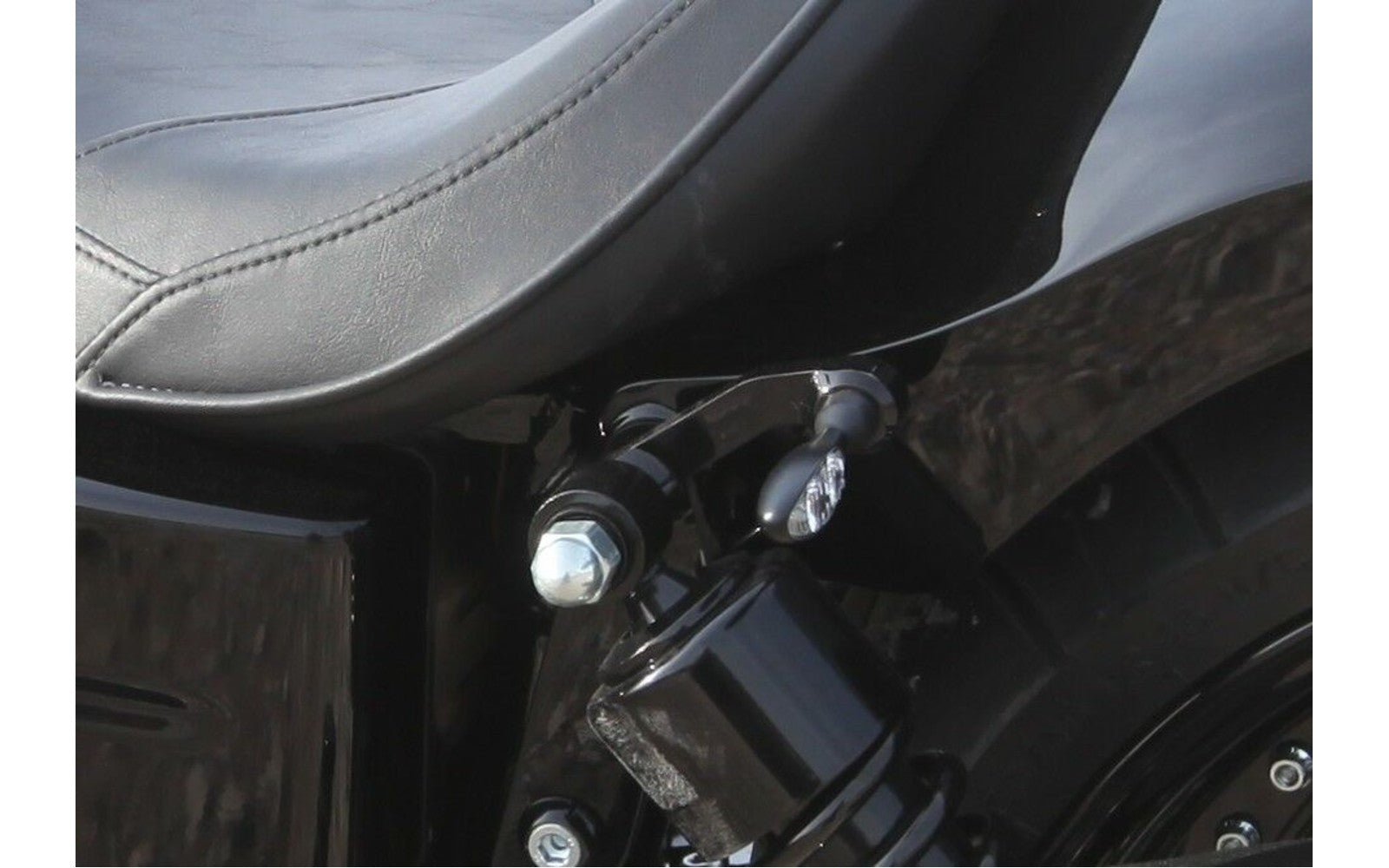 Rick's Rear Indicator Brackets Gloss Black - Universal - Henne Company