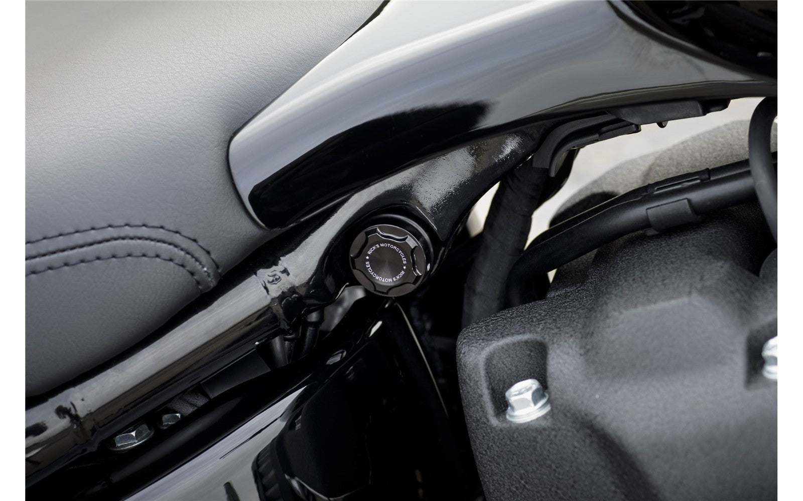 Rick's Shock Absorber Nut Cover Premium - Softail 18 - up - Henne Company