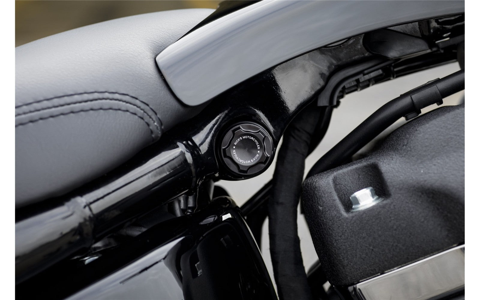 Rick's Shock Absorber Nut Cover Premium - Softail 18 - up - Henne Company