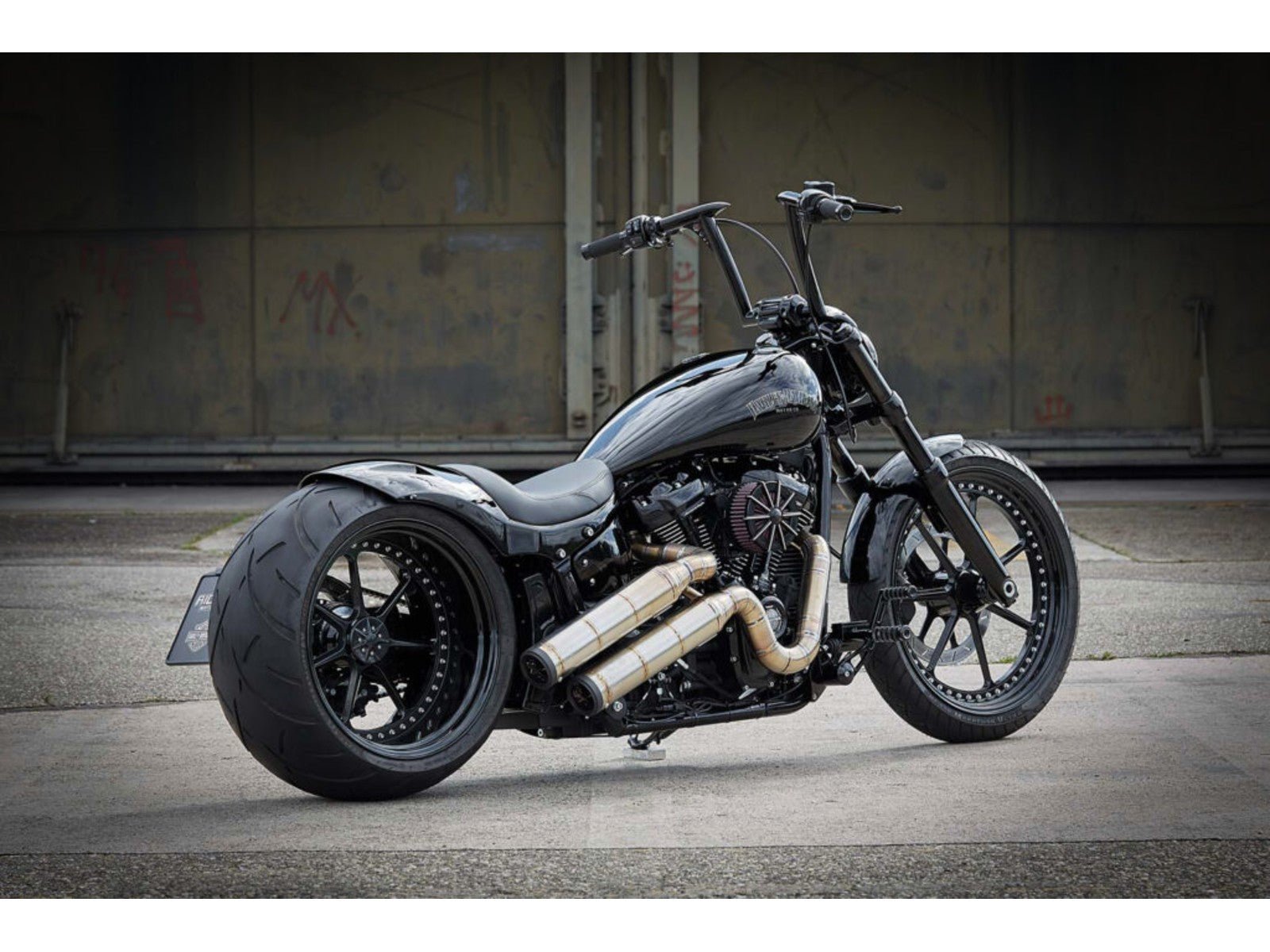 Rick's Single - Sided Swingarm - Softail 18 - up - Henne Company